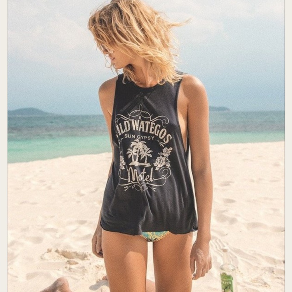EUC Spell Wild Wategos singlet